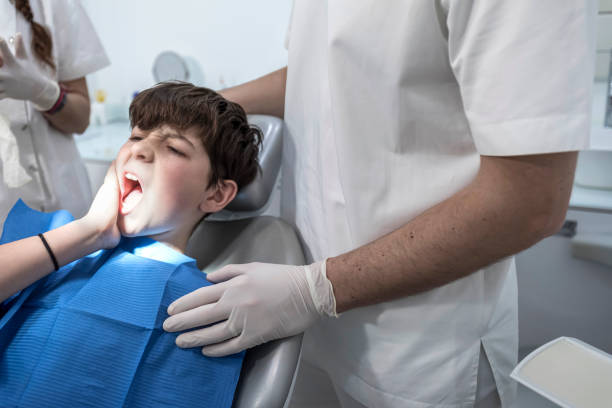 Best Dentist for Tooth Abscess  in Dover, TN